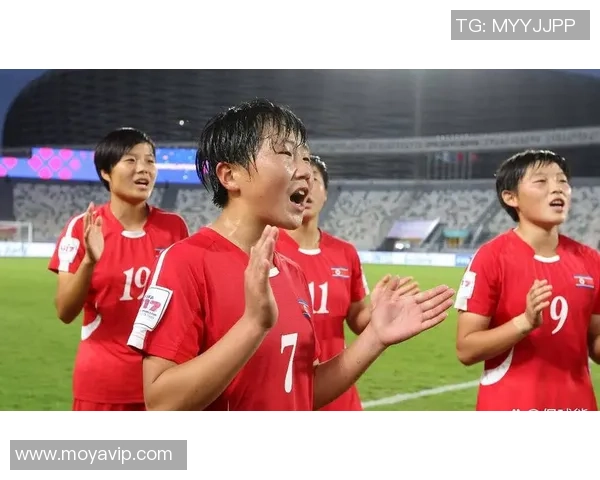 朝鲜足球队在国际赛场遭遇重创头破血流引发广泛关注与讨论